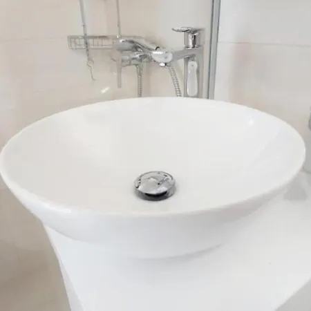 Missia - Cosy In Perfect Location Apartment