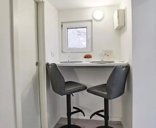 Missia - Cosy In Perfect Location