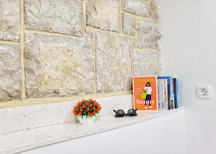 Missia - Cosy In Perfect Location *